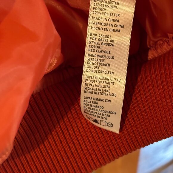 Good American Cropped Puffer SZ: 3/4 (L/XL) - Picture 13 of 14